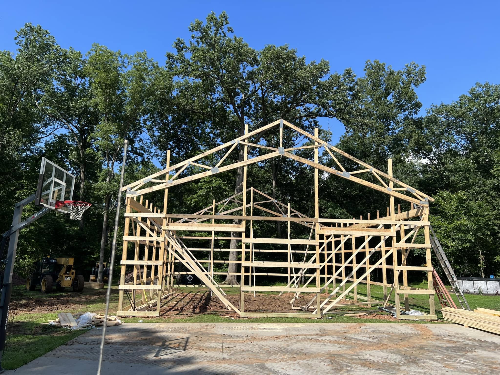 Custom detached pole building garage with two bay doors in Frederick County, Maryland